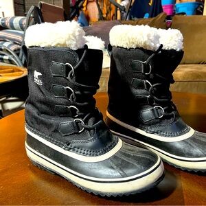 Ladies Sorel winter boots